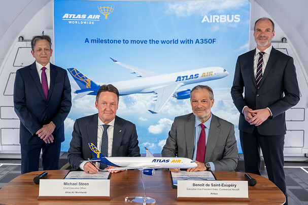 Atlas Air Worldwide, Airbus’ın 20 uçaklık A350F kargo uçağı siparişiyle en büyük müşterisi oldu.
